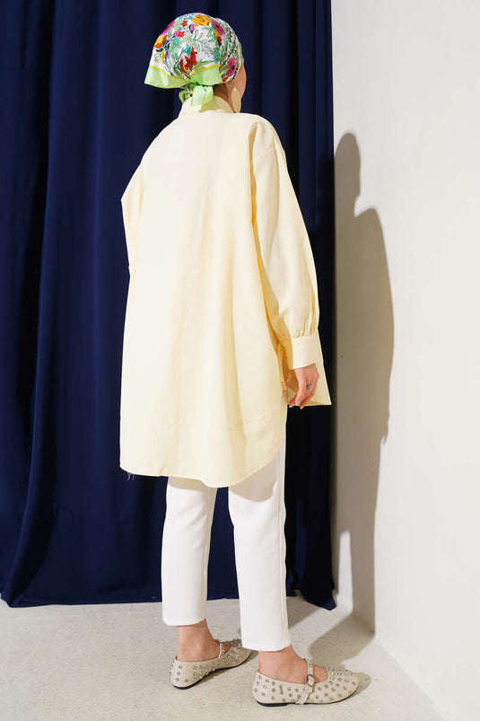 Tunique fendue à manches nouées en corde jaune