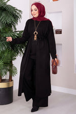Ensemble Tricot Noir À Détails De Noue Et Perles