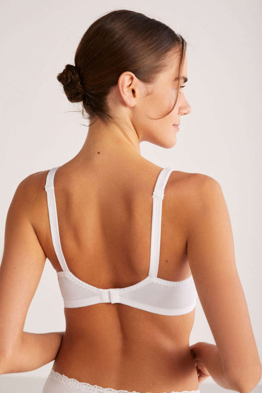 Kom Rosenna Comfortable Strappy Minimizer Bra D White