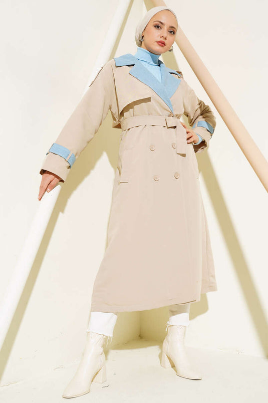 Trench-coat à épaulettes garni de denim Beige