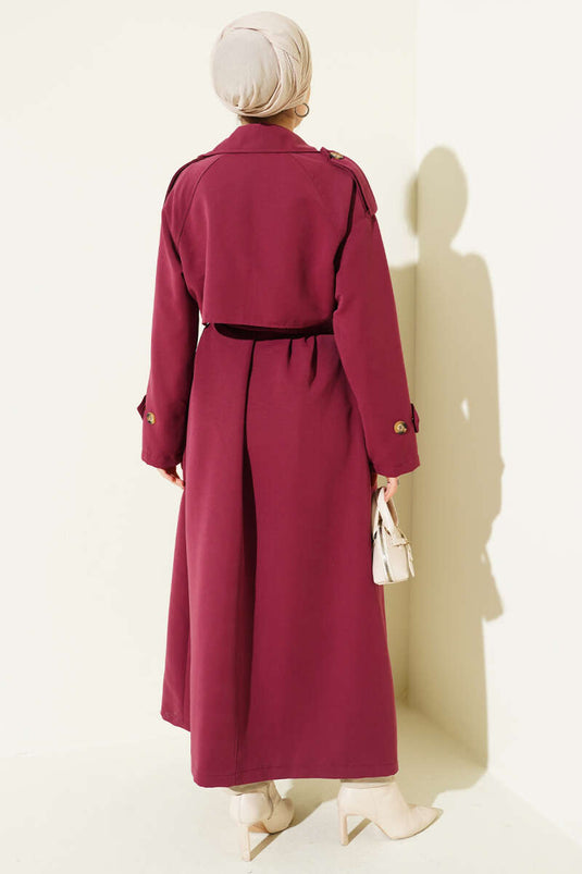 Trench-coat croisé avec cape et ceinture, bordeaux