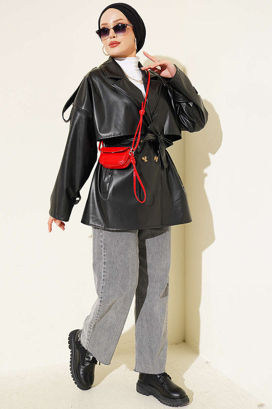 Veste En Cuir Noire À Col Croisé Et Ceinture