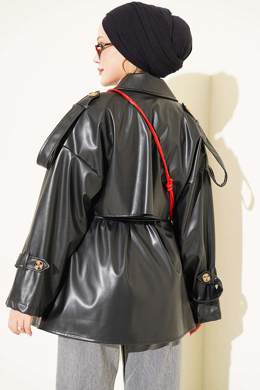 Veste En Cuir Noire À Col Croisé Et Ceinture