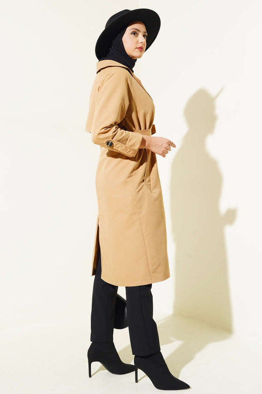 Zweireihiger Trenchcoat mit Kragen und Taschen, Kamel