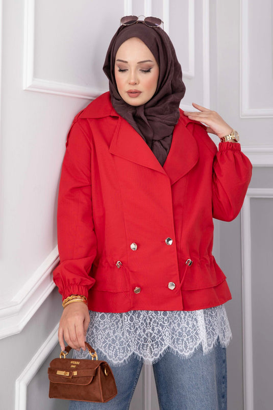 Roter Kurz-Trenchcoat Mit Wickelkragen Und Knöpfen