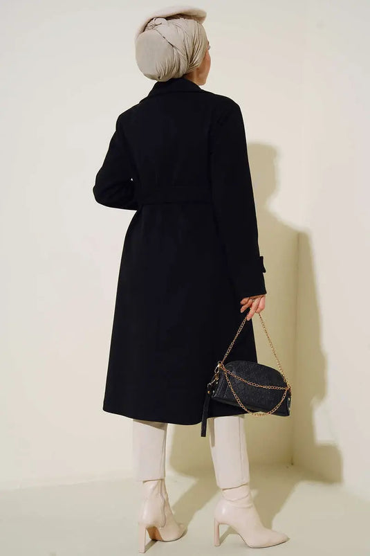 Manteau En Laine Noir À Col Croisé Et Double Bouton