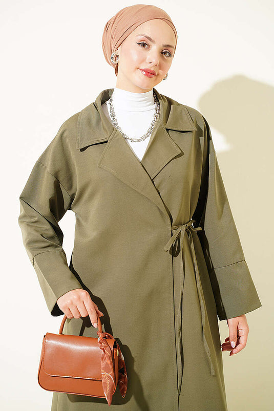 Gabardina Con Cuello Cruzado Y Lazo En Color Caqui