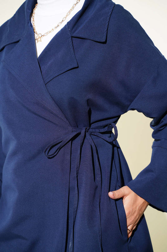 Trench-Coat Bleu Marine À Col Croisé Et À Nœud