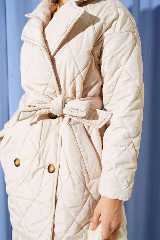 معطف مبطن مزدوج الصدر بحزام بلون حجري.