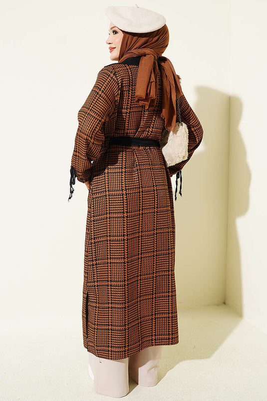 Manteau Camel À Encolure Croisée À Motifs