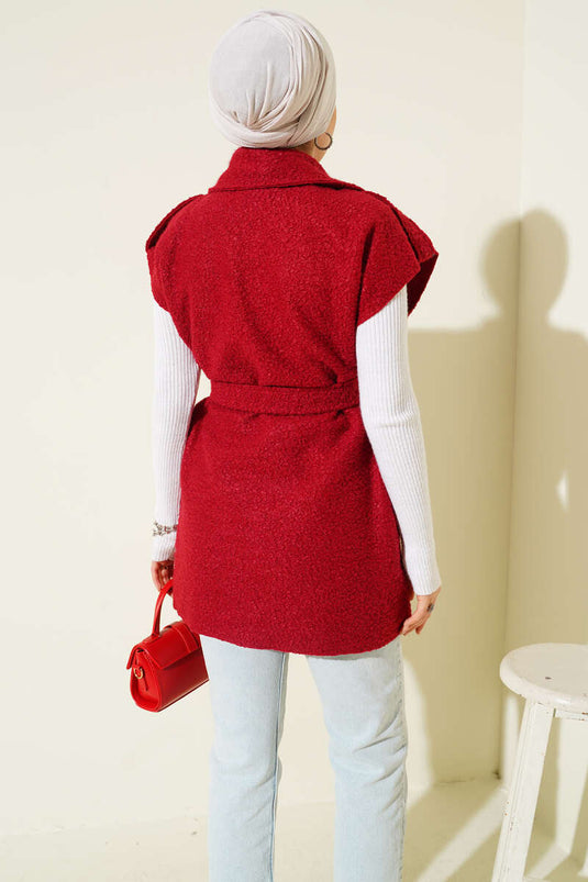 سترة حمراء مزدوجة الصدر بحزام