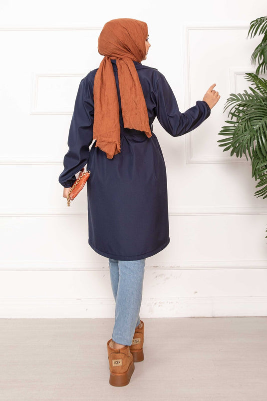 معطف ترنش مريح مزدوج الصدر مزود بحزام باللون الأزرق الداكن