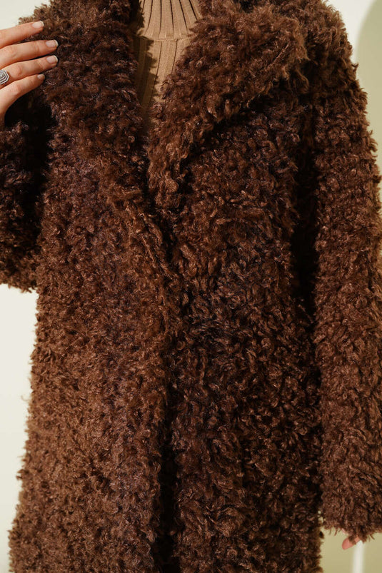 Double-breasted lambskin coat, brown.