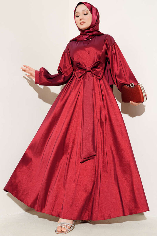 فستان سهرة بحزام وشريط باللون العنابي