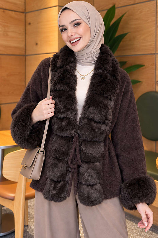 Bruine Angora Wollen Jas Met Riem En Bontdetail