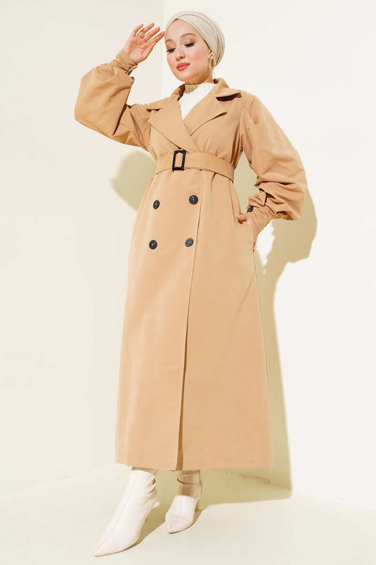 Langer Trenchcoat mit Ballonärmeln und Gürtel, Kamel