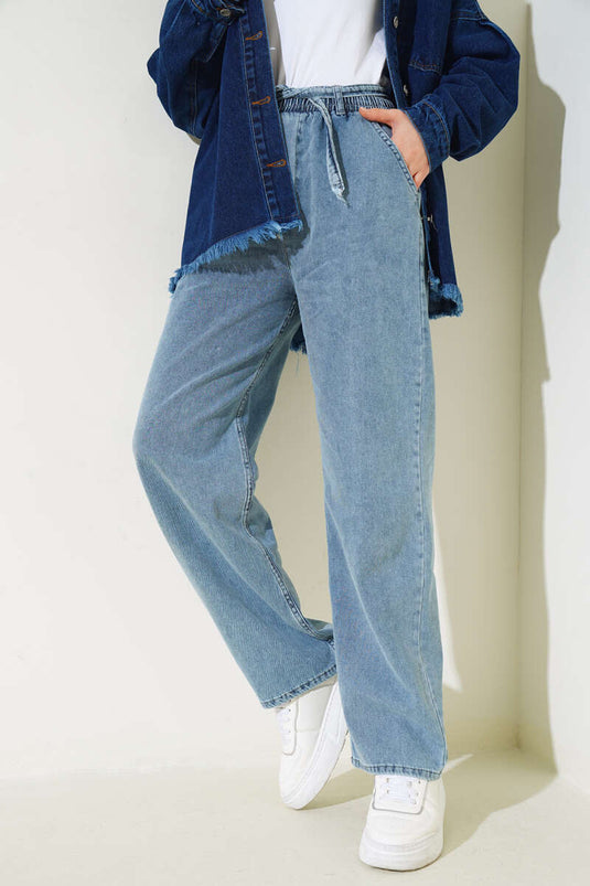 Jeans mit elastischem Bund und Gürtel Denim-Blau