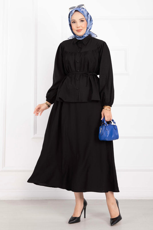 Conjunto De Blusa Y Falda Con Cinturón En Negro