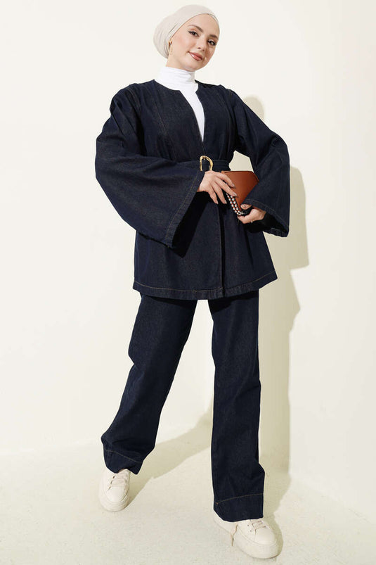 Ensemble deux pièces en jean avec kimono ceinturé bleu marine