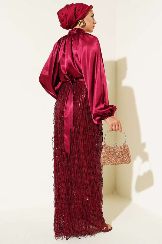 فستان سهرة بحزام مزين بالترتر باللون العنابي