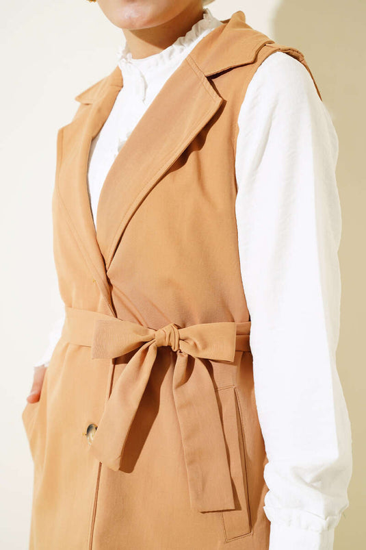 Geceintuurde trenchcoat met nul mouwen, camel