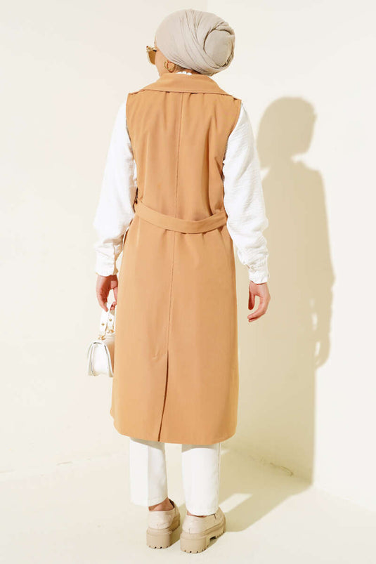 Geceintuurde trenchcoat met nul mouwen, camel