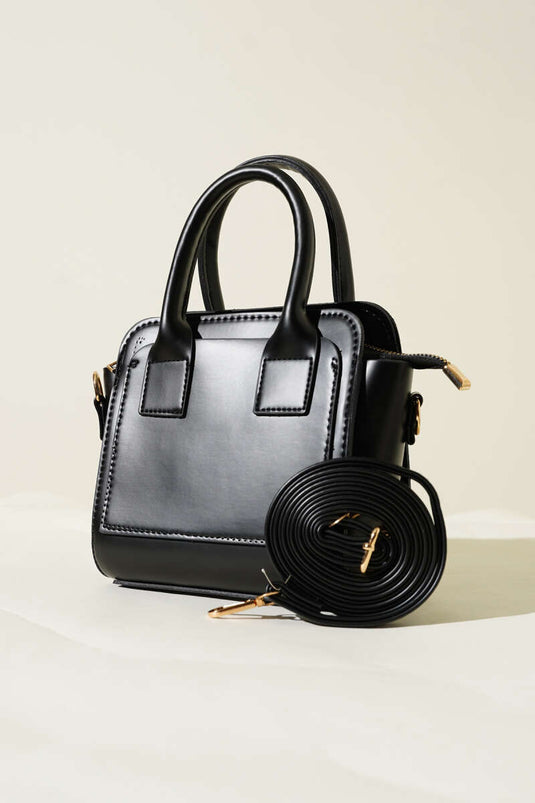 Sac à main noir modèle boîte