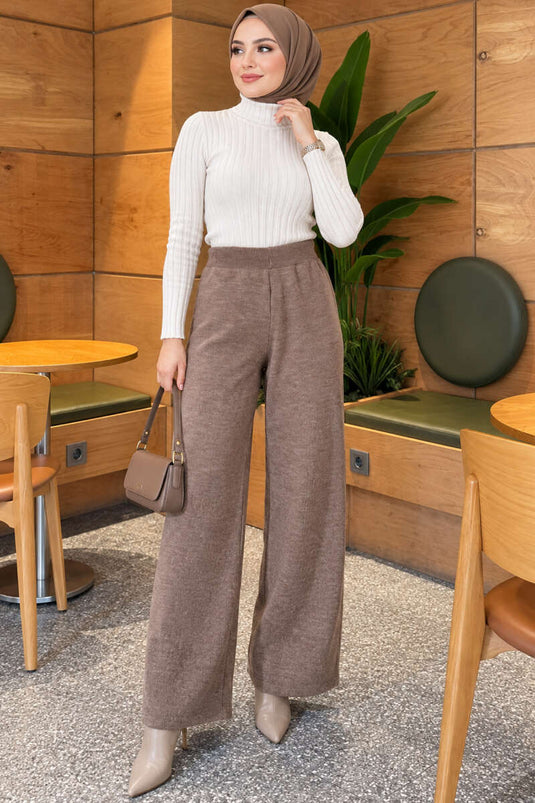 Elasticated Mink Knit Trousers In Mink