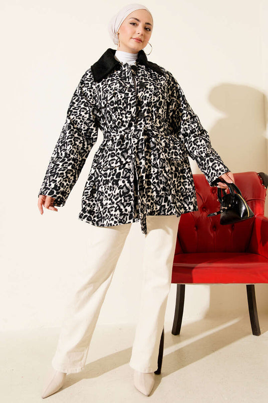 معطف ترنش أسود بياقة مخملية ونقشة جلد النمر