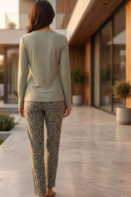 Leopard Patterned Buttoned Women's Pajama Set In Sage Green