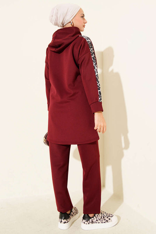 Costume deux pièces à capuche garni de léopard bordeaux