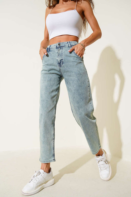 بنطلون جينز فضفاض من الليكرا بلون أخضر فاتح