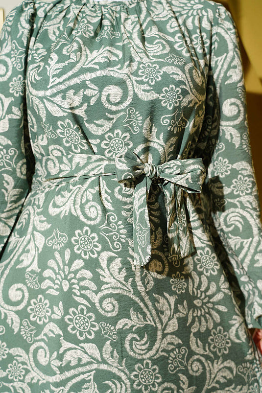 Lilyum gemustertes Kleid mit Gürtel in Avocado-Grün