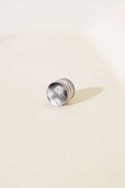 Aimant pour foulard écru de la série Lotus