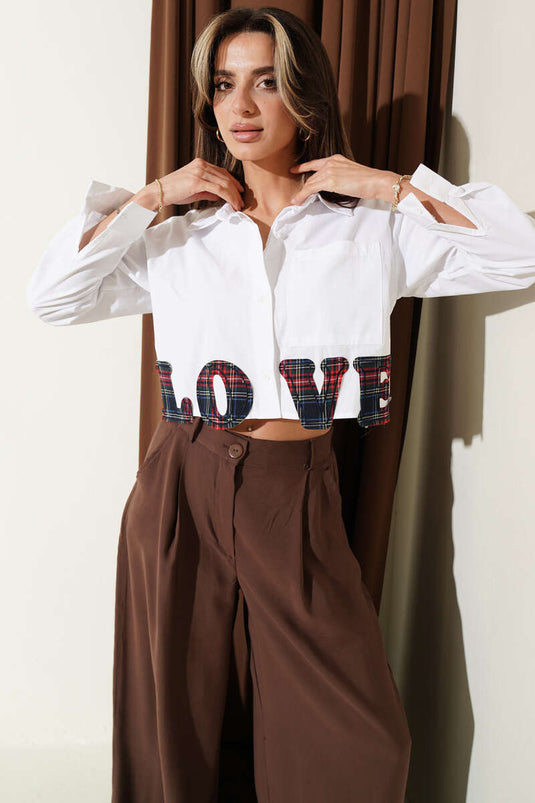 Chemisier court brodé Love blanc