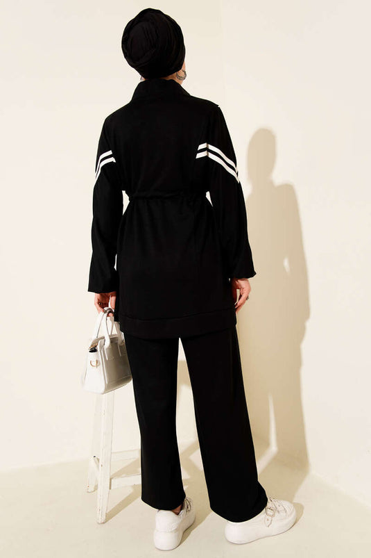 بدلة لويزا المخططة ذات الخصر النفقي باللون الأسود من قطعتين