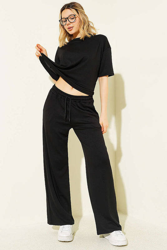 طقم لوياشا بأكمام قصيرة مزدوج باللون الأسود