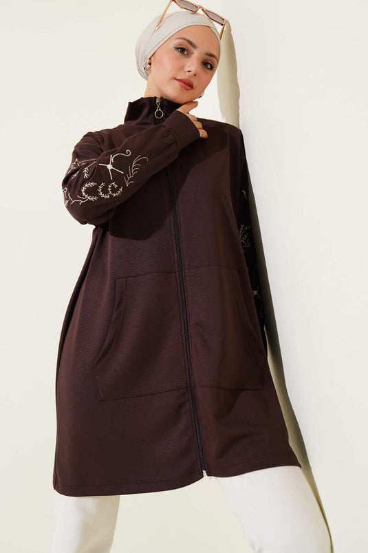 كارديجان لويشا بأكمام مطرزة وسحاب بلون القهوة المرّة