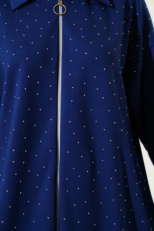 بدلة لويشا من قطعتين مزينة بالأحجار وسحاب باللون الأزرق الداكن