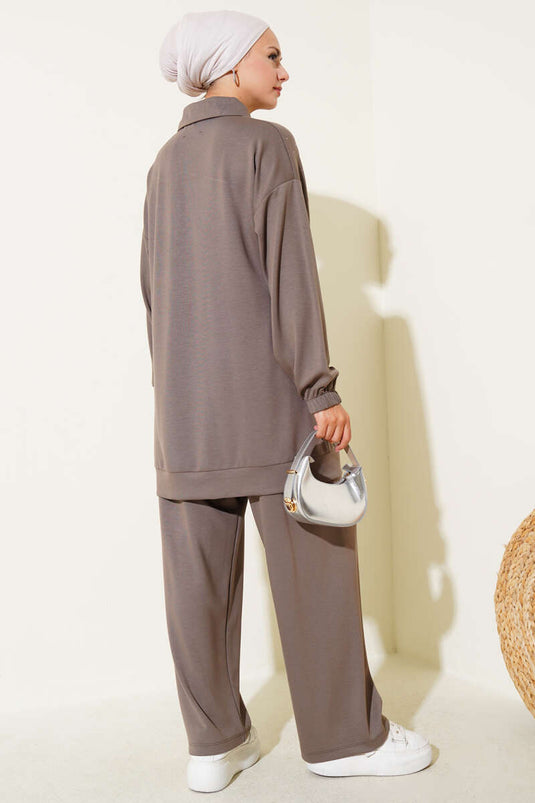 بدلة لويشا من قطعتين بسحاب ومزينة بالأحجار من المنك