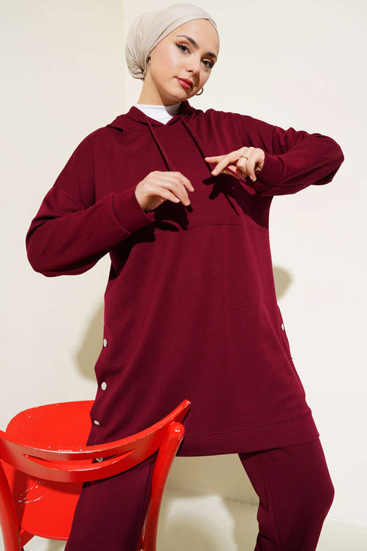 بدلة مزدوجة من Loysha ذات أزرار جانبية باللون الأحمر الداكن