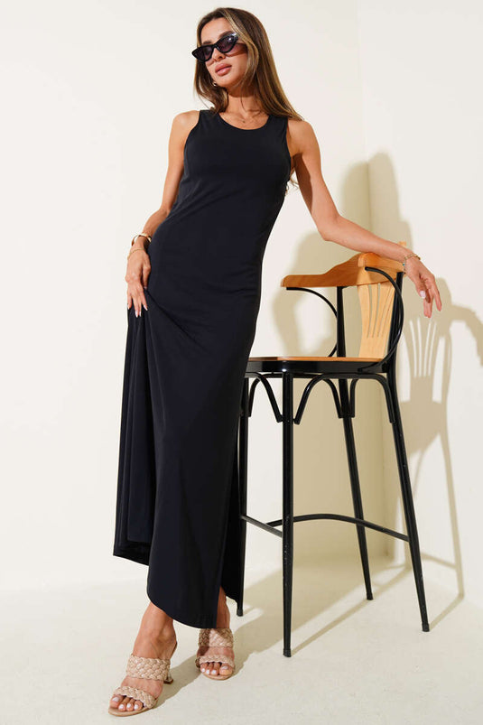 فستان لويشا أسود بفتحة جانبية