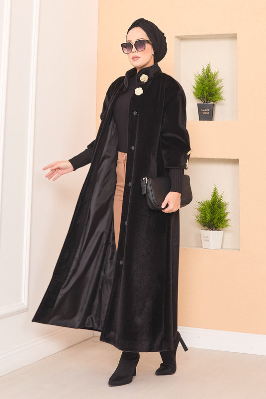 معطف أنجورا فاخر بأزرار ذهبية سوداء