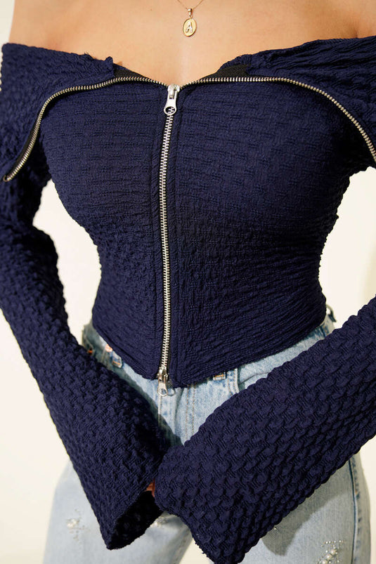 بلوزة مادونا بياقة وافل، لون كحلي