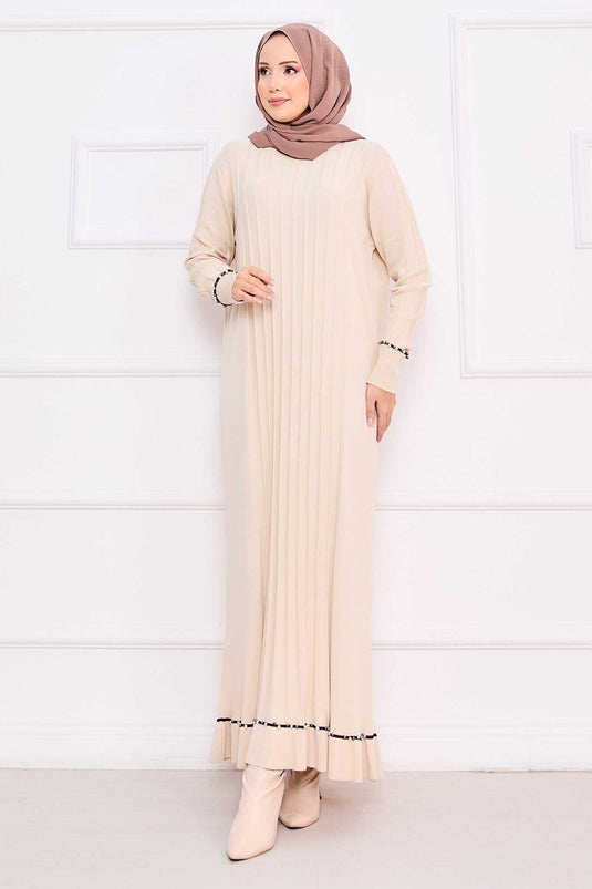 Robe hijab crème en maille avec poignets et jupe brodés de pierres