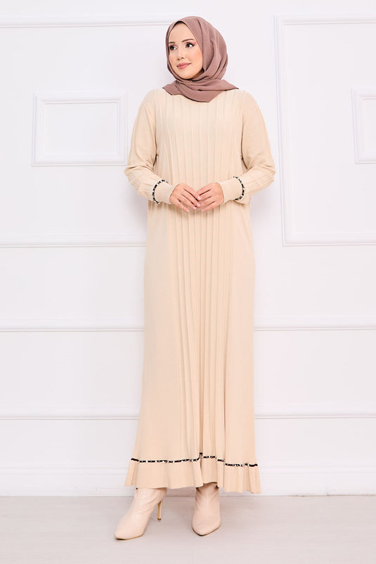 Robe hijab crème en maille avec poignets et jupe brodés de pierres