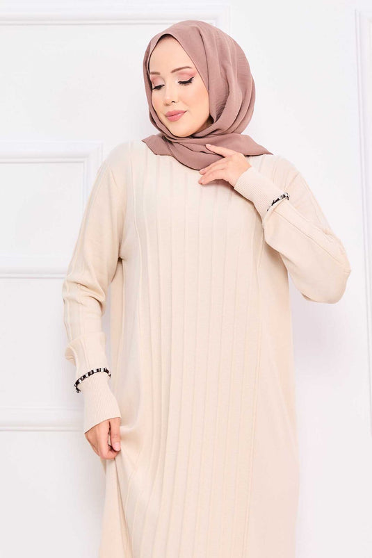 Robe hijab crème en maille avec poignets et jupe brodés de pierres