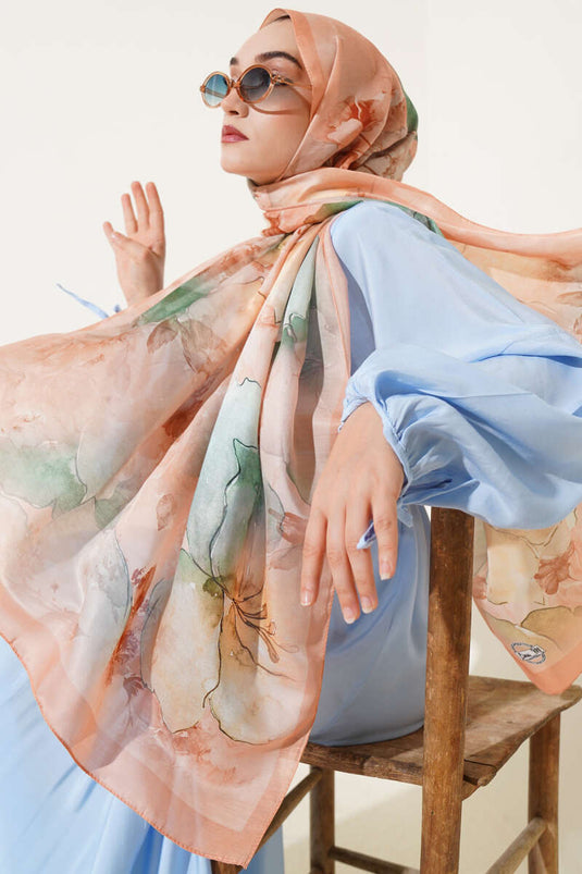 وشاح ميري الناعم بنقوش، لون جملي