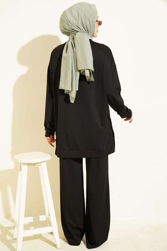 Completo Basic Due Pezzi Con Bottoni In Metallo Nero
