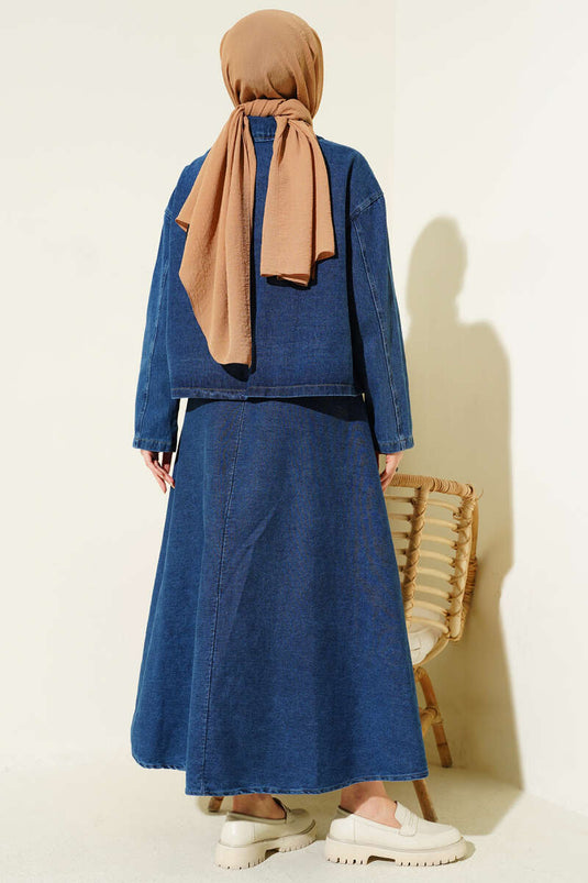 طقم جينز بجيب وتنورة وجيوب معدنية بأزرار